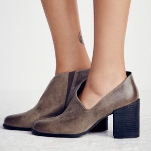 NEW! Free People Terrah Leather Heel Boots Grey Size 39 $198